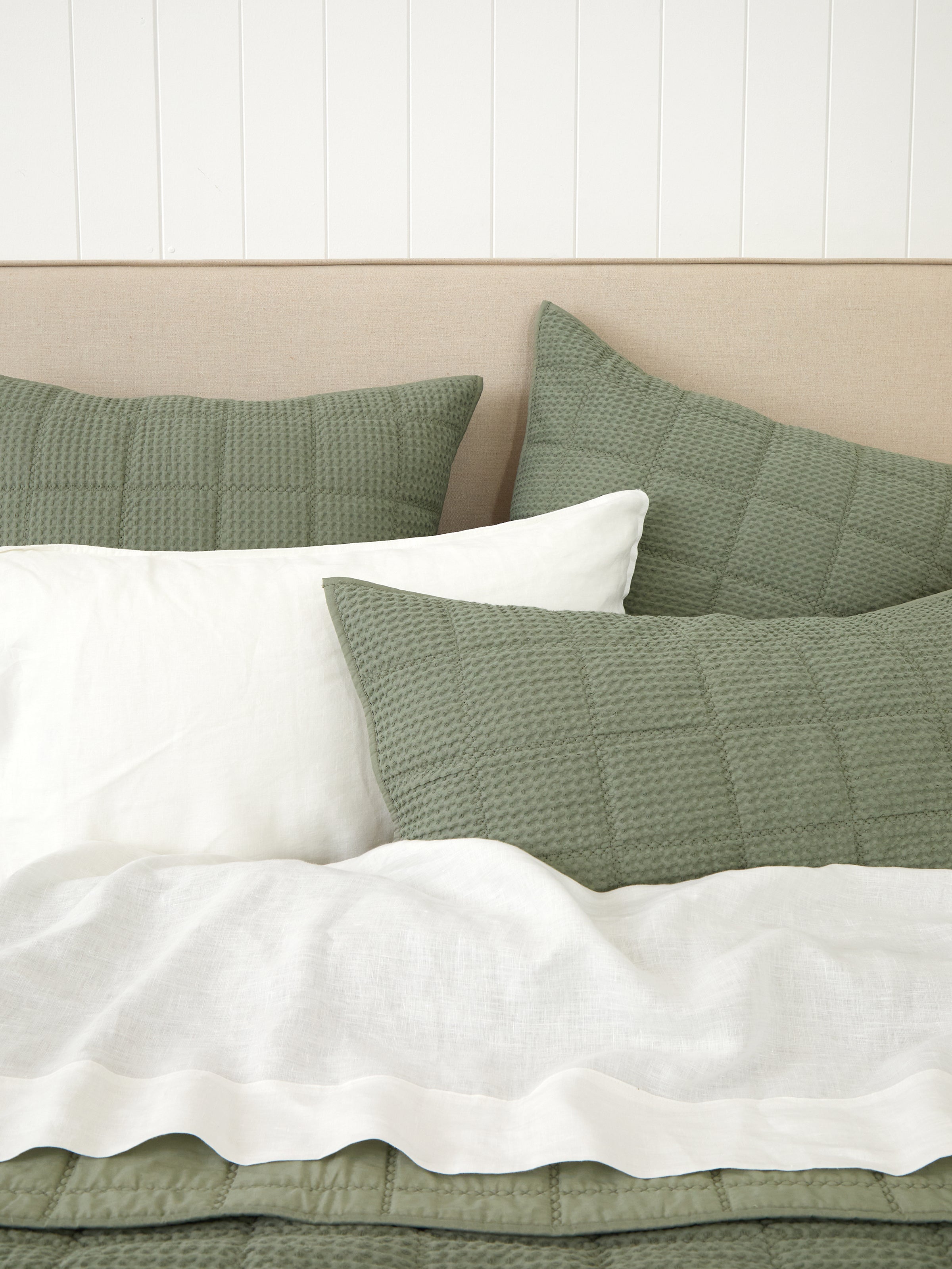 Sloane Waffle Quilt | Dark Sage-2