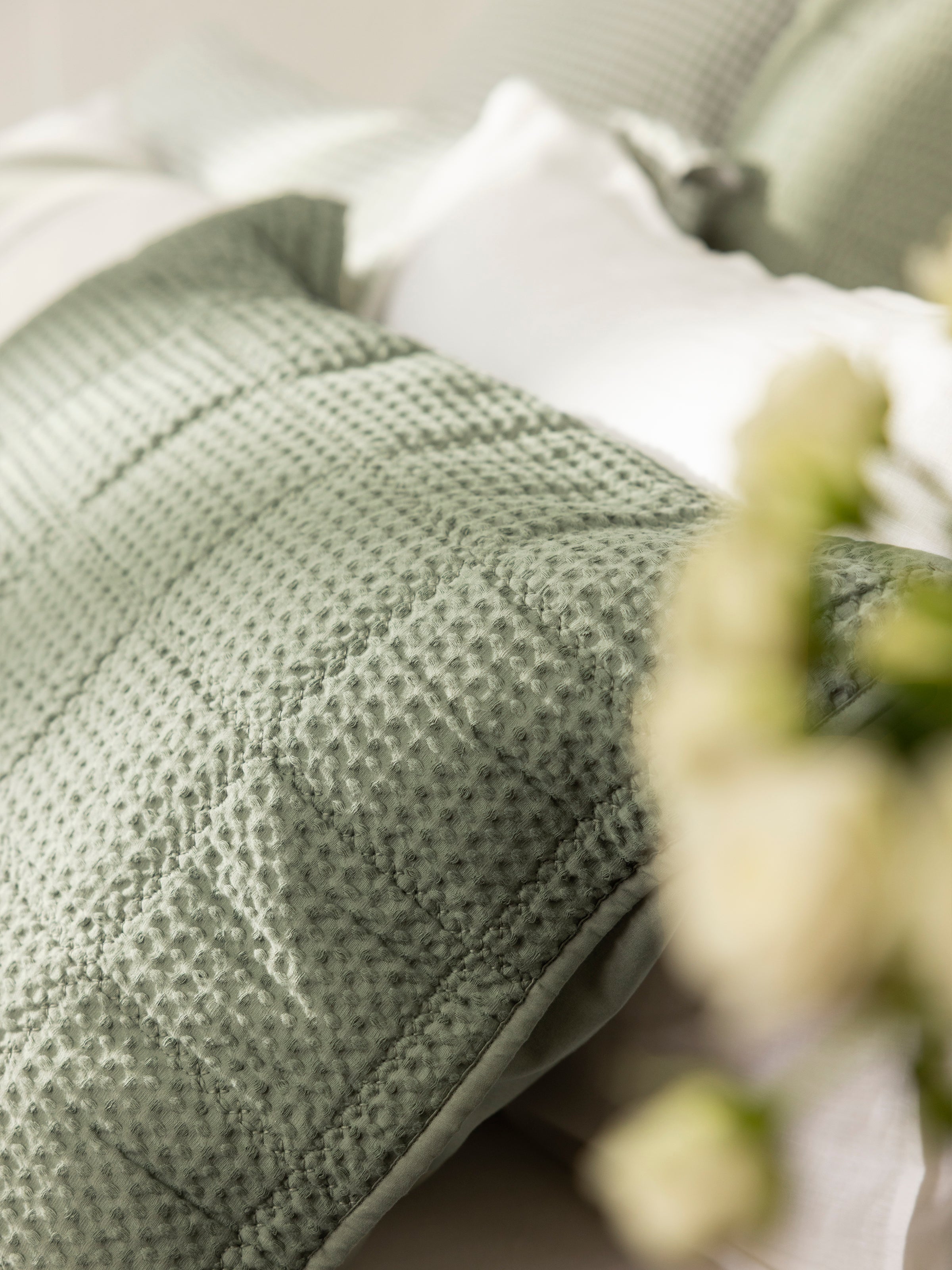 Sloane Waffle Standard Pillowcase | Dark Sage-2