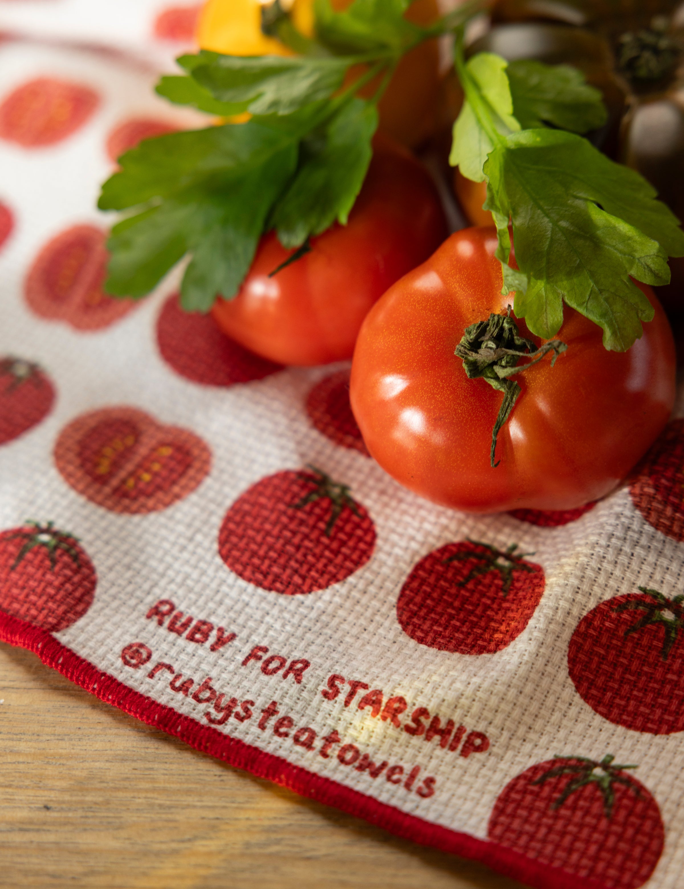 Starship Tomato Washcloth Set of 2 | Multi-3