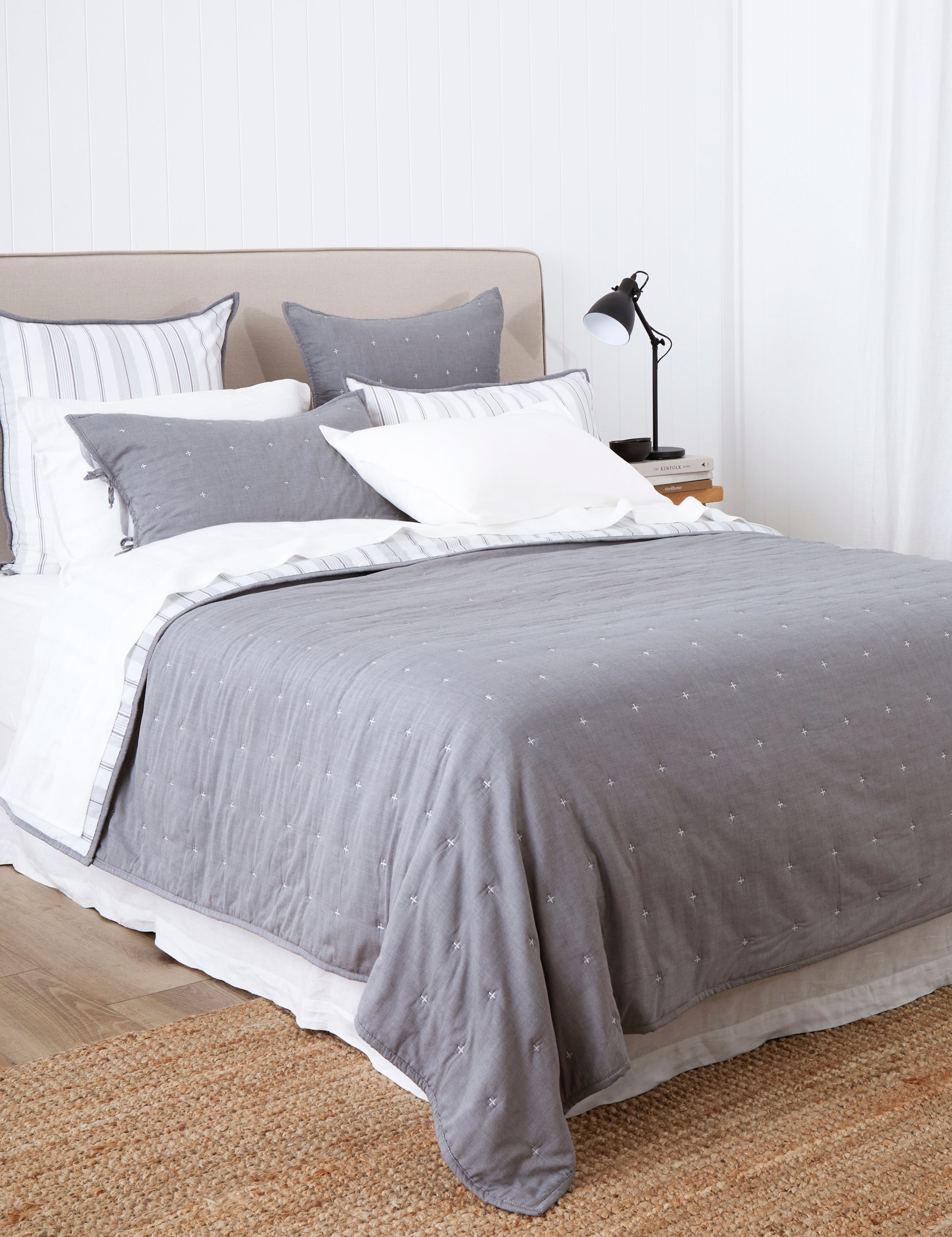 Thorndon Quilt | Charcoal-3