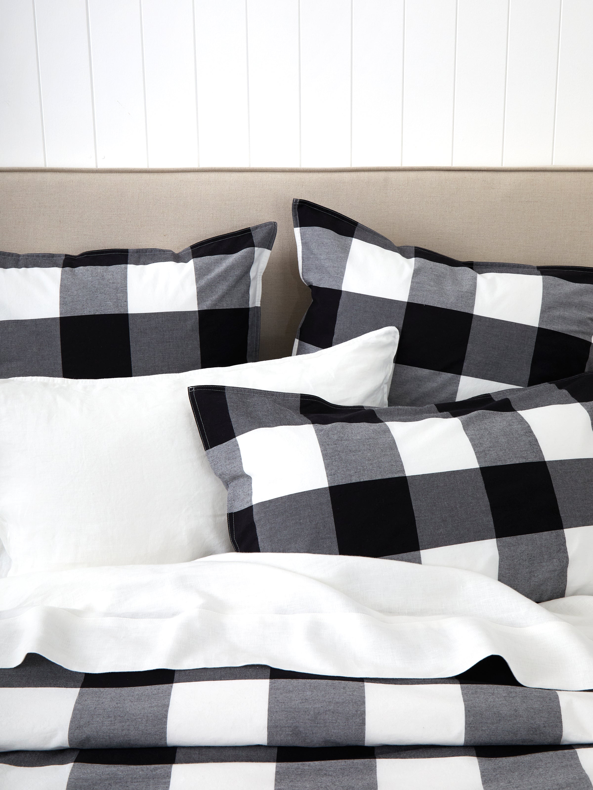 Piha Duvet Cover Set | Black/White-2