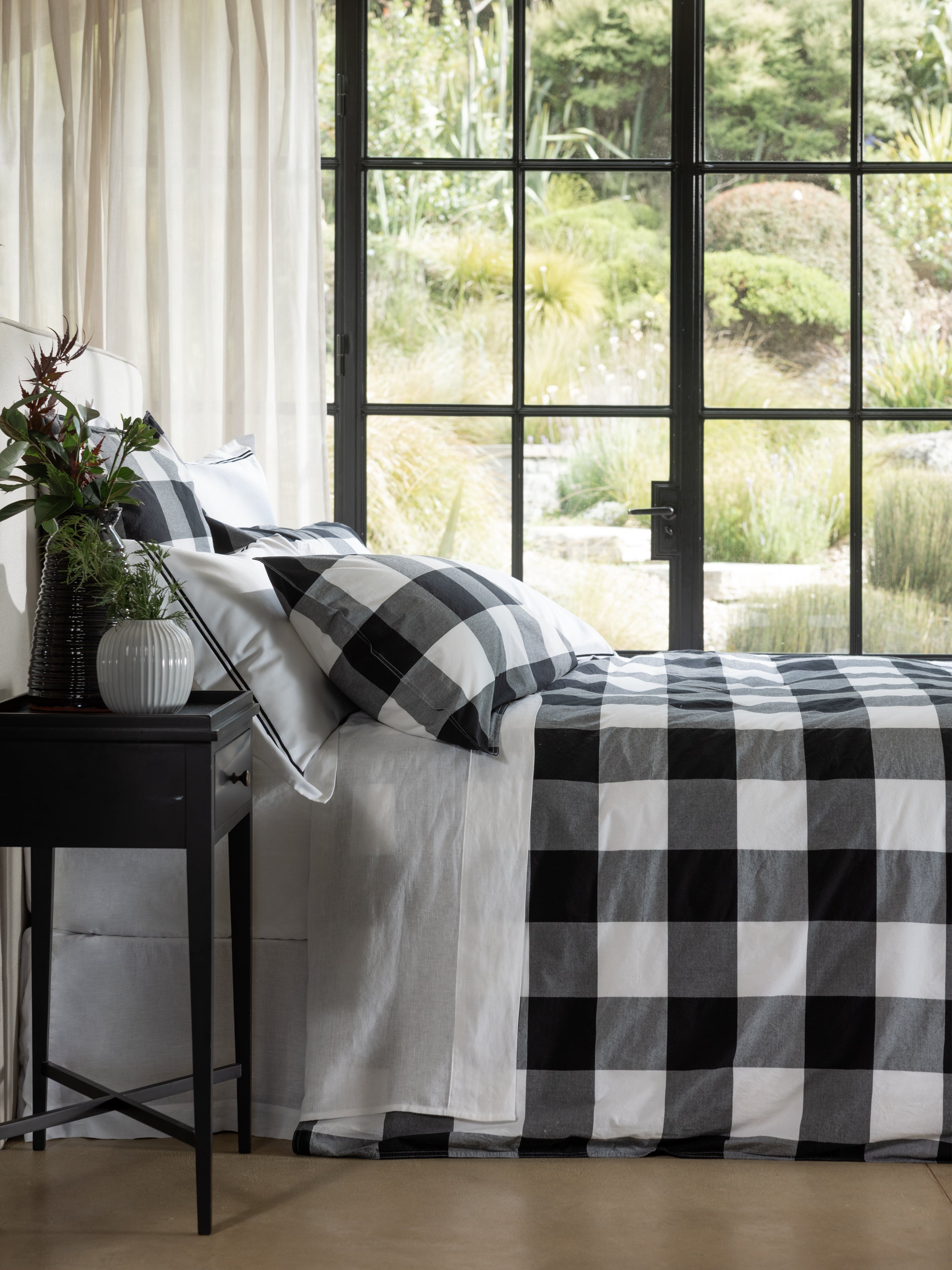 Piha Duvet Cover Set | Black/White-5