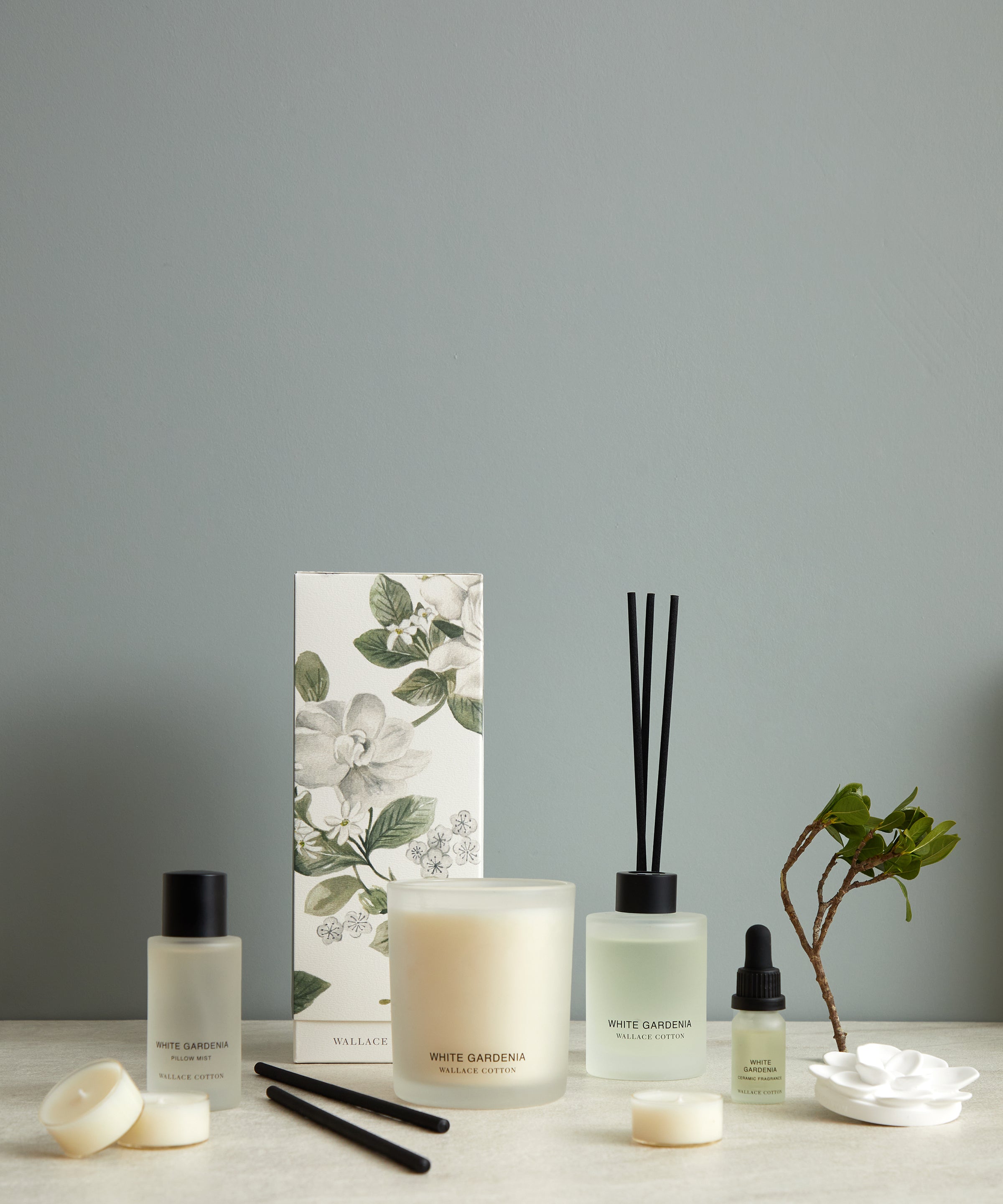 White Gardenia Wardrobe Hangers Set of 2 | White-2