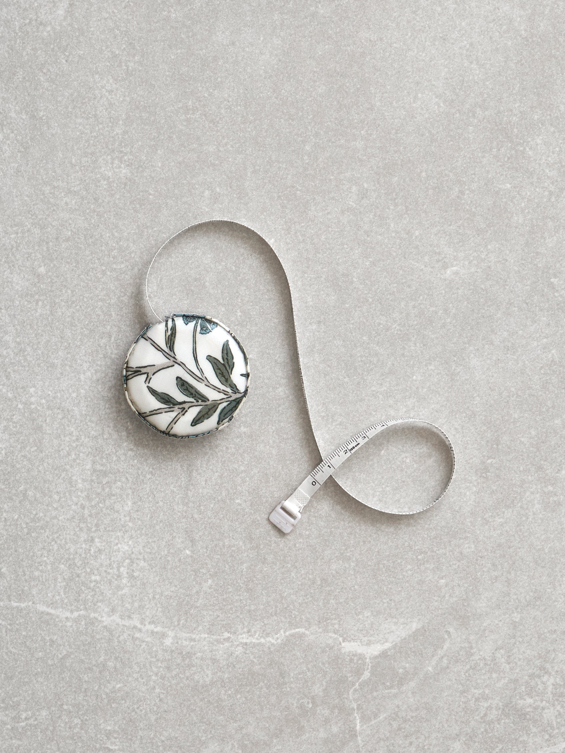 Willa Measuring Tape | Floral-1