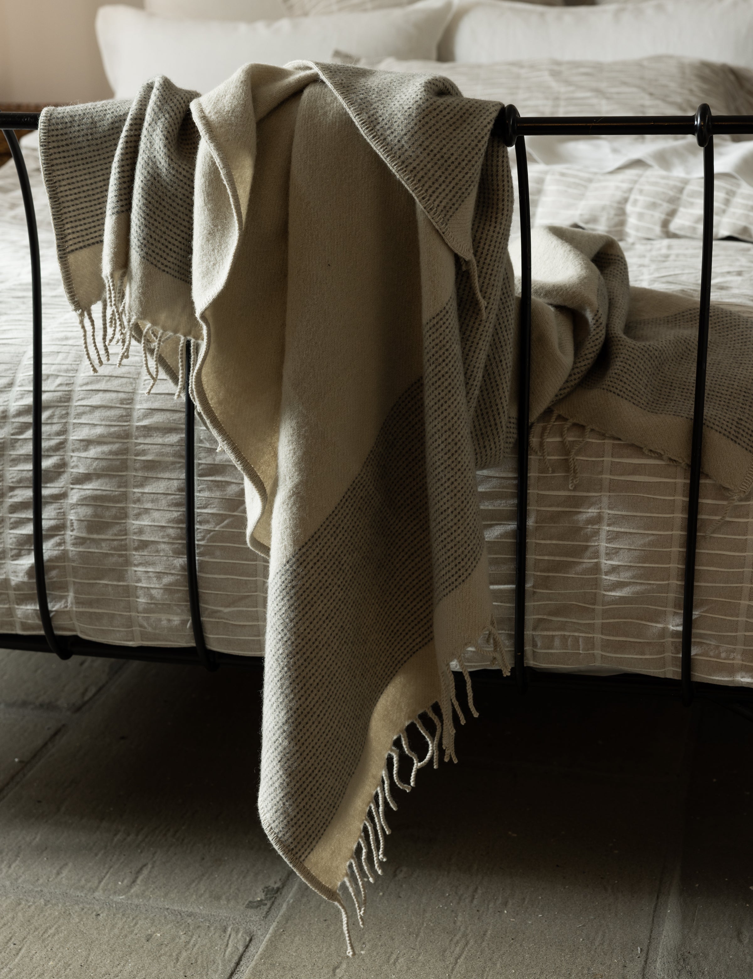 Winton Woollen Throw | Natural-2