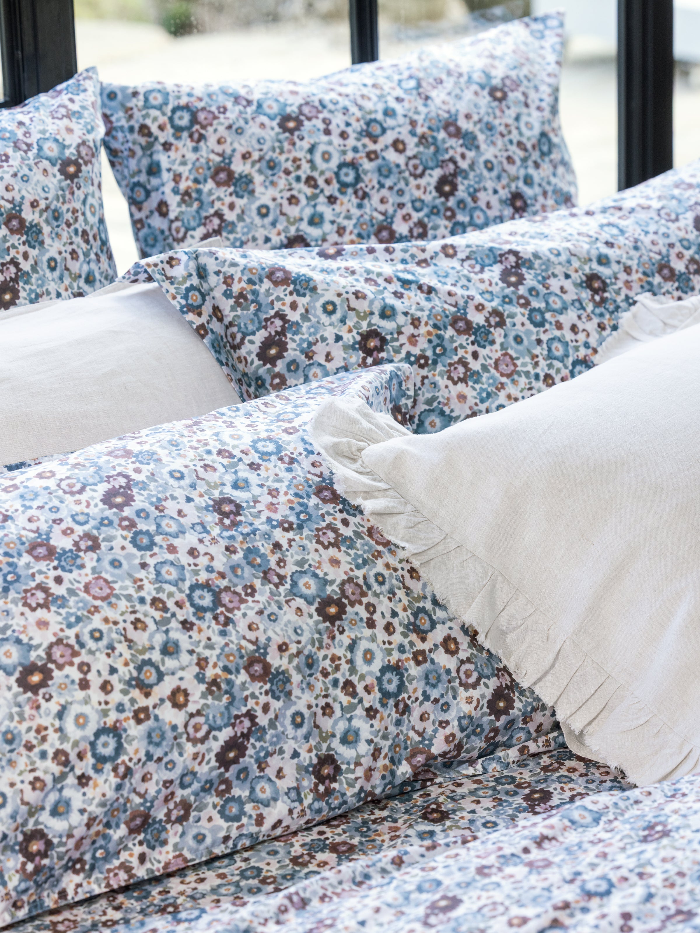 Zinnia Lodge Pillowcase Set | Floral-2