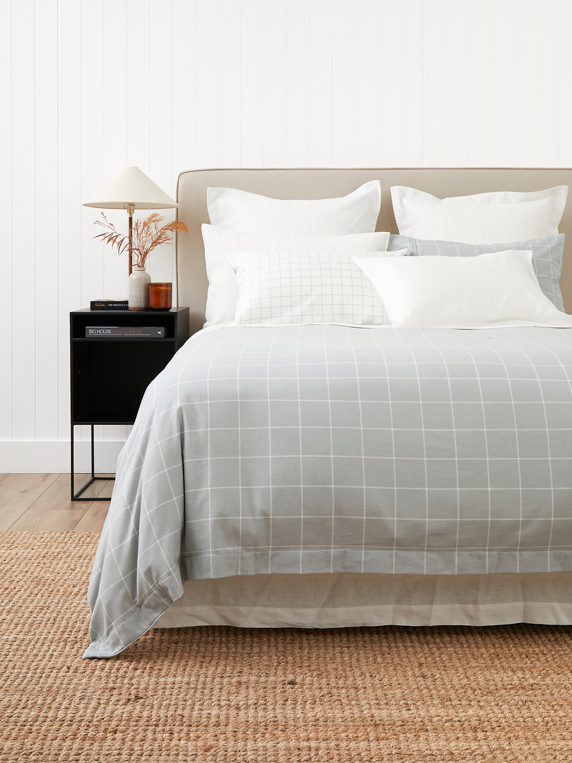 Cardrona Reversible Flannel Duvet Set | Blue White Check1