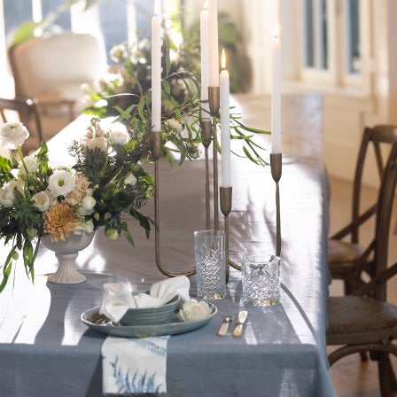 Host the perfect spring dinner party 