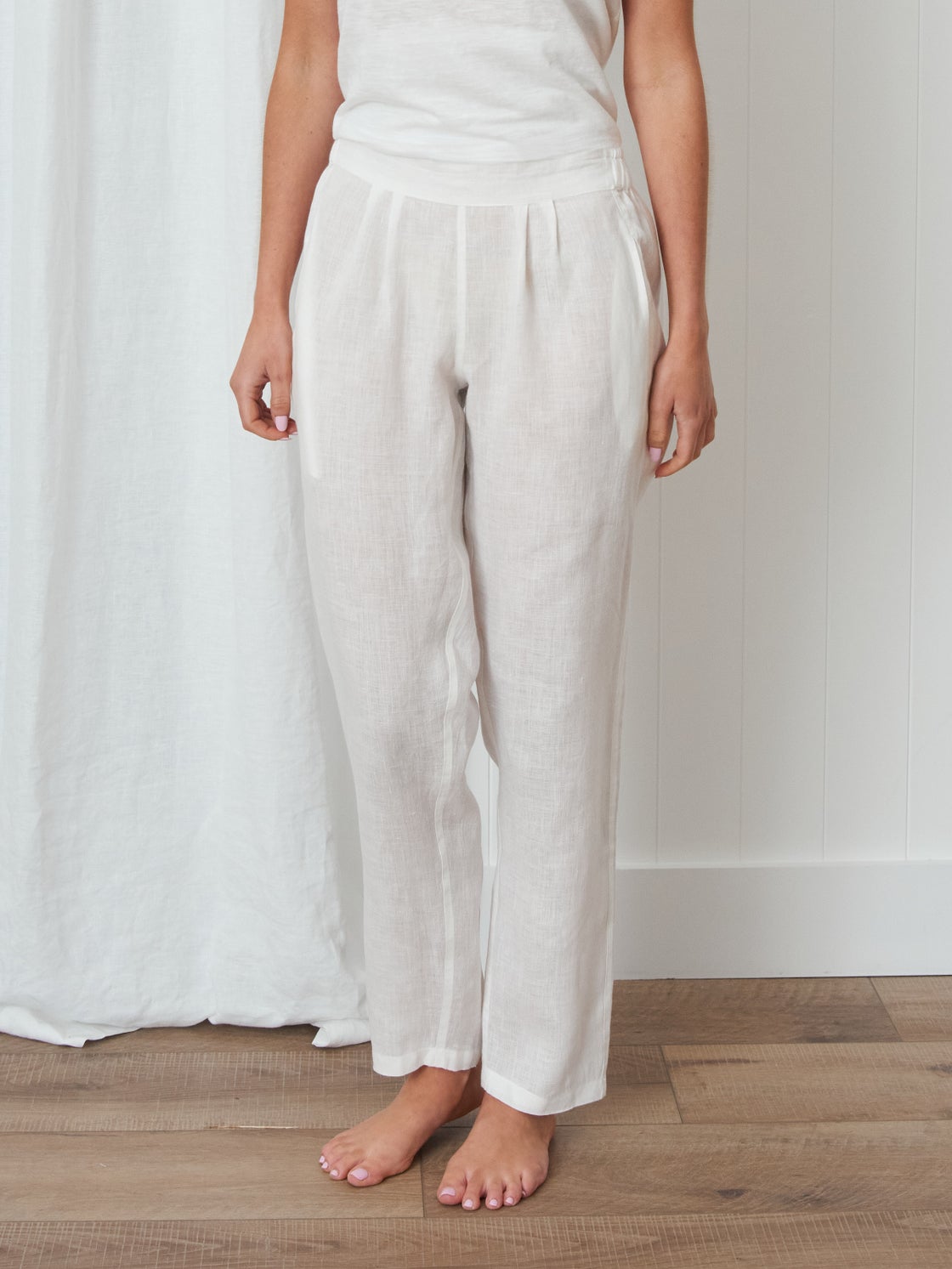 Voyager Linen Pants in White